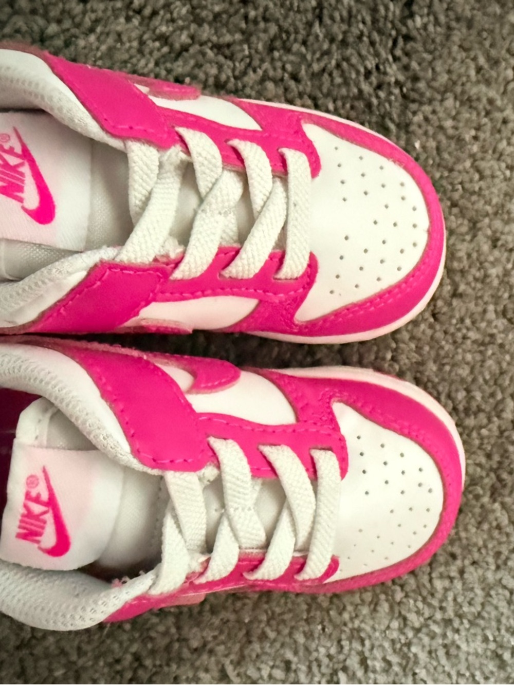 Nike Kids White & Hot Pink Low-Top Sneakers